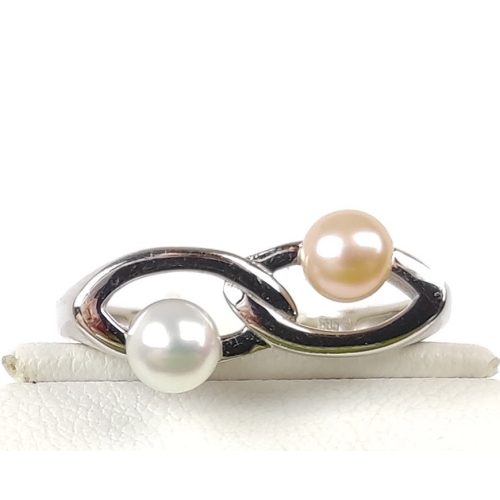 Tenyésztett gyöngyös fehérarany gyűrű